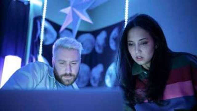 Menor de edad infiltrada S01E02