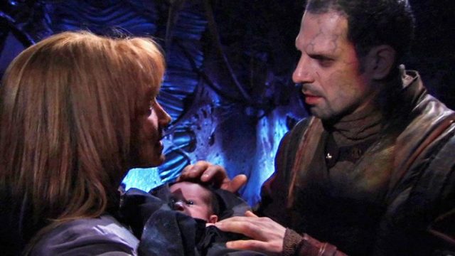 Stargate Atlantis S05E01