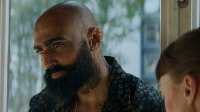 Paradis City S01E02