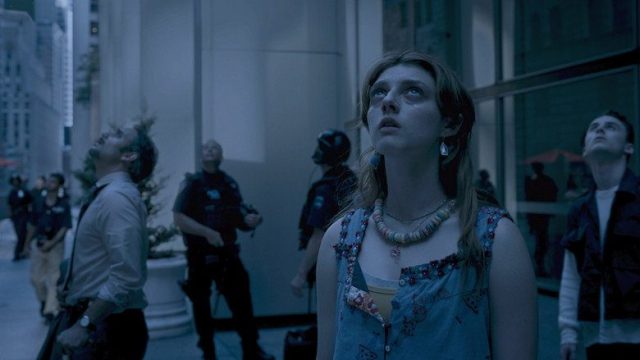 Ciudad en llamas S01E08