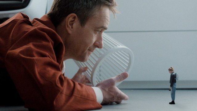 La mujer miniatura S01E03