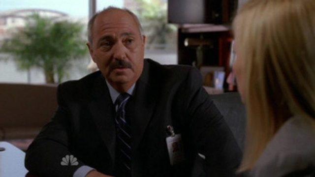 Médium S05E01