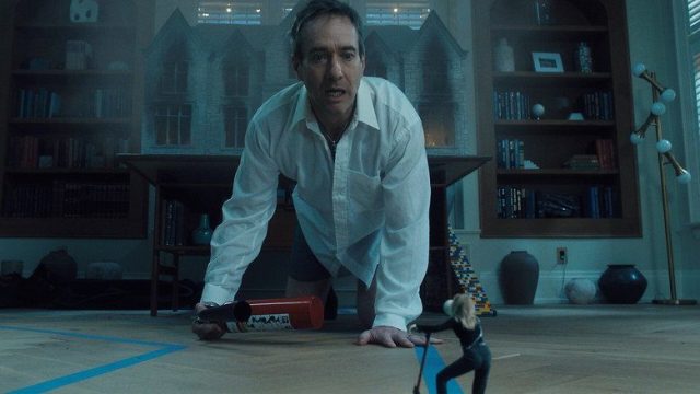La mujer miniatura S01E06