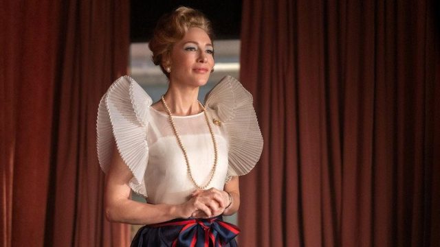 Mrs. America S01E09
