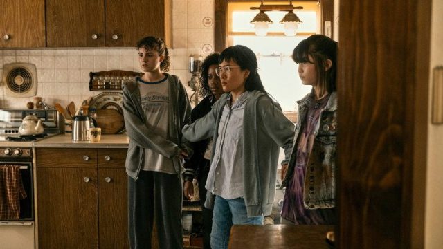 Paper Girls S01E03