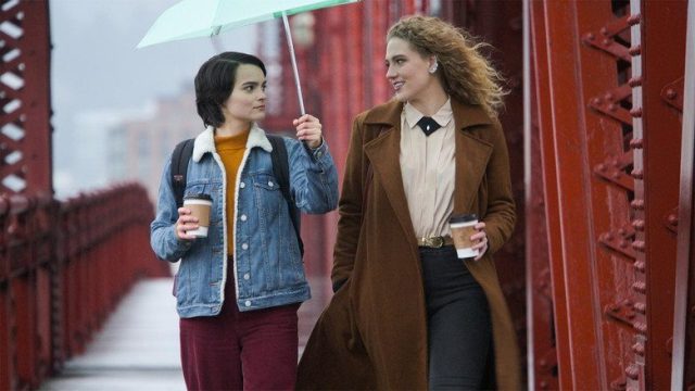 Trinkets S01E08
