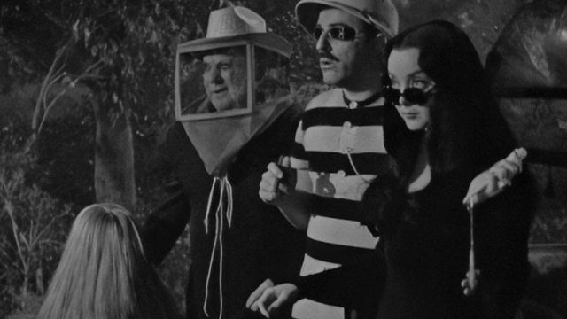 Los locos Addams S01E27