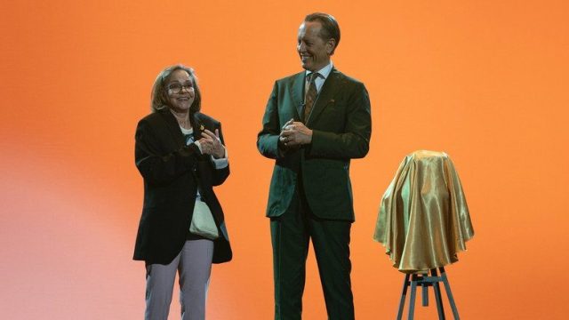 Mensajes desde otro lugar S01E03