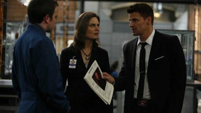 Bones S00E10
