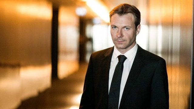 Transporter S02E08