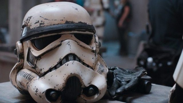 The Mandalorian S00E01