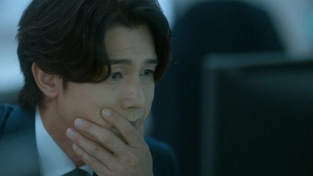 Una maleta S01E02