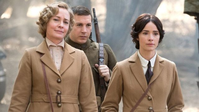 Timeless S02E01