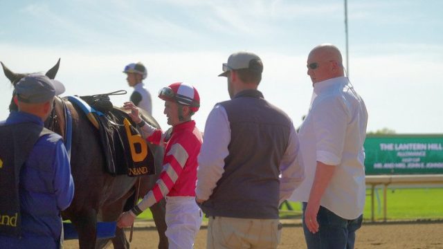 Race for the Crown S01E03