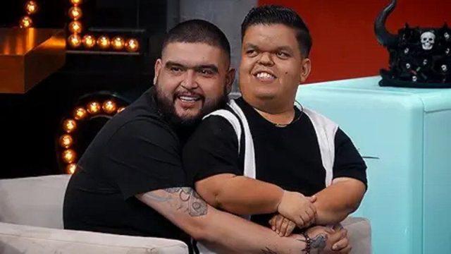 LOL: Last One Laughing S07E02