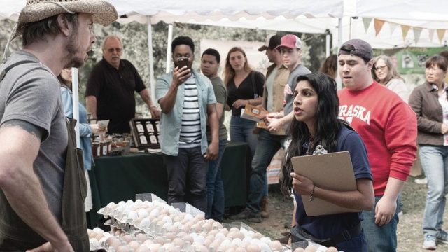 Bless This Mess S01E05