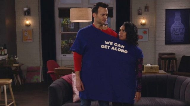 Call Me Kat S02E12