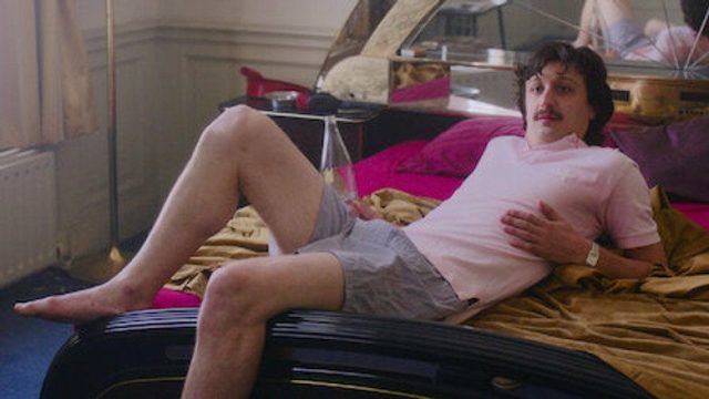 Líneas eróticas S01E02