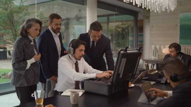 Tríada S01E08