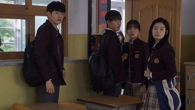 Extracurricular S01E02