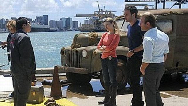 Hawaii Five-0 S02E04
