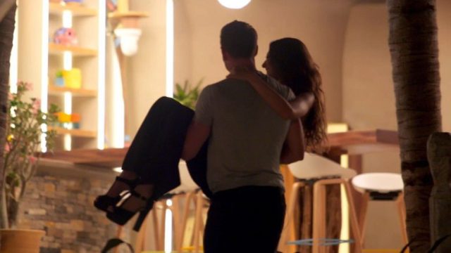 Jugando con fuego S01E02
