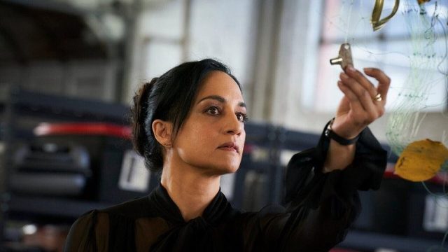 Departure: Vuelo 716 S03E04