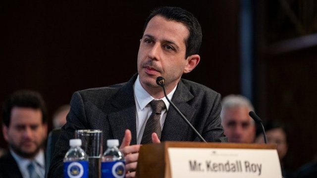 Succession S02E09