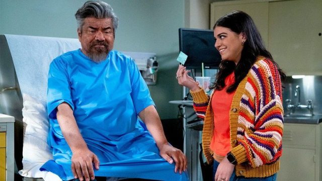 Lopez vs Lopez S01E22