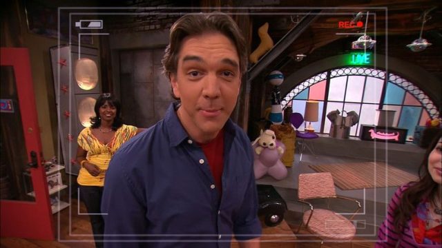 iCarly S03E02