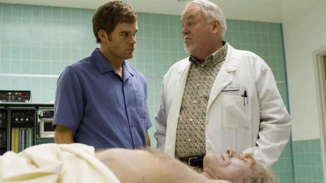 Dexter S01E09