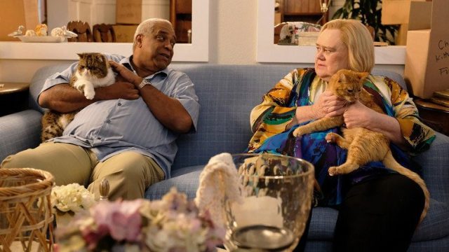 Baskets S04E01